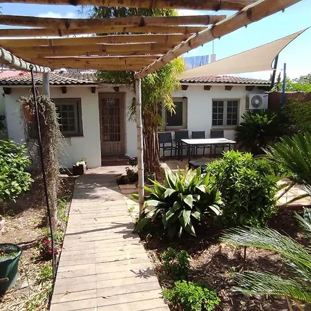 The Green House - Adults Only Apartment