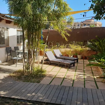 The Green House - Adults Only Apartment *